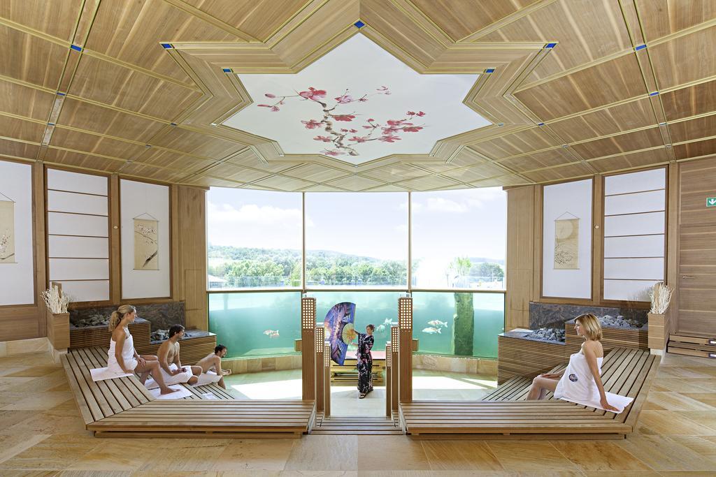 Hotel Leo Muehlhausen Экстерьер фото