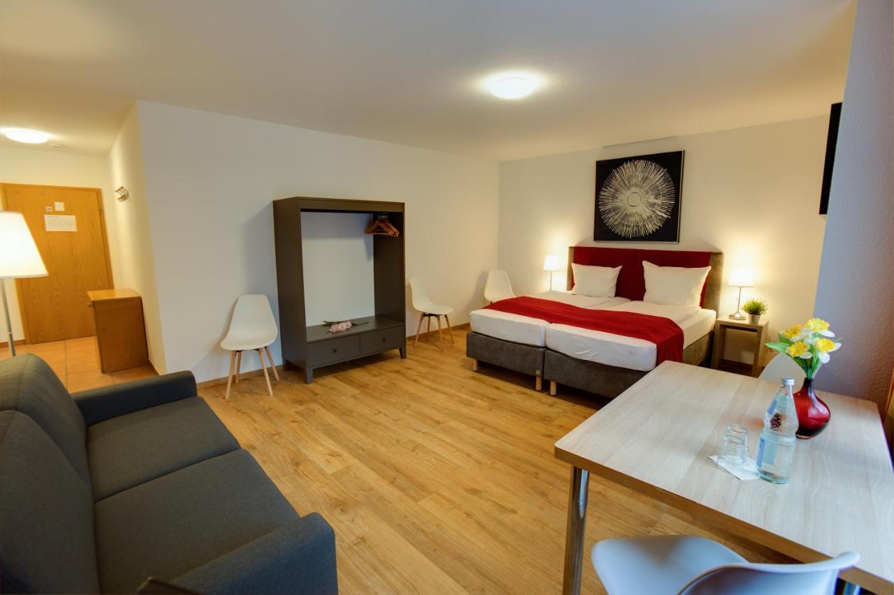 Hotel Leo Muehlhausen Экстерьер фото