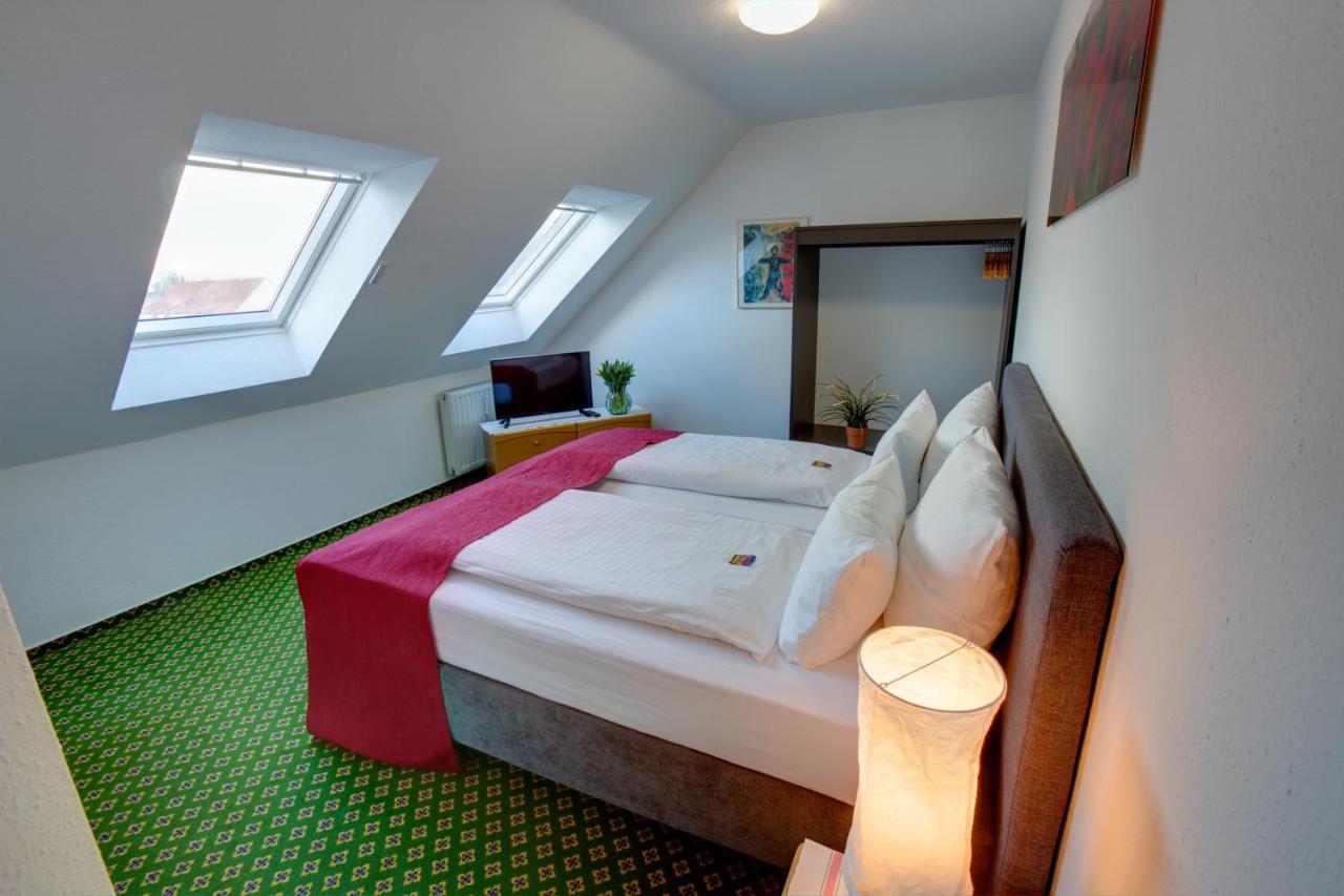 Hotel Leo Muehlhausen Экстерьер фото