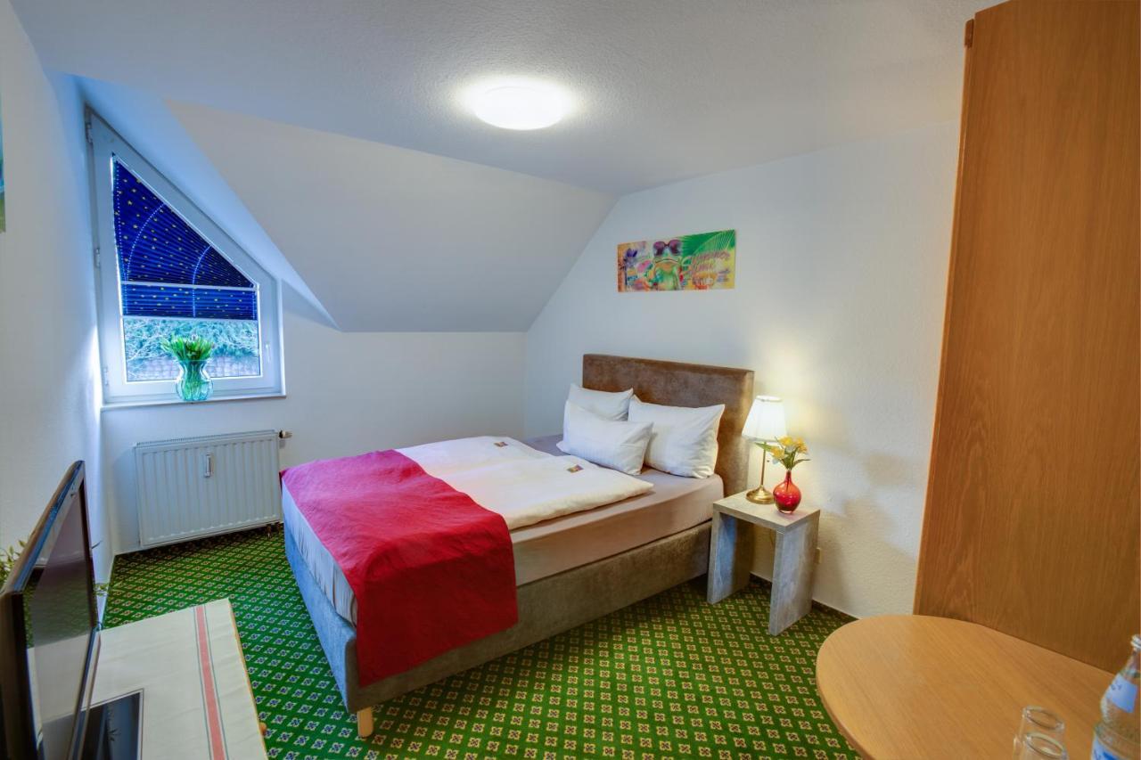 Hotel Leo Muehlhausen Экстерьер фото