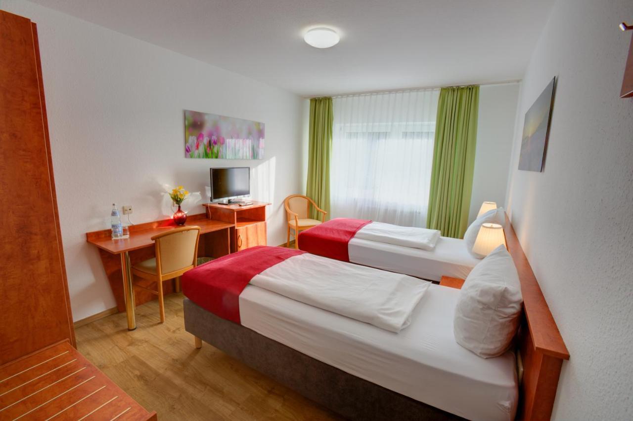 Hotel Leo Muehlhausen Экстерьер фото